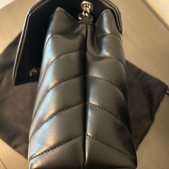YSL Lou Lou small bag, silver hardware - Picture 4 of 16